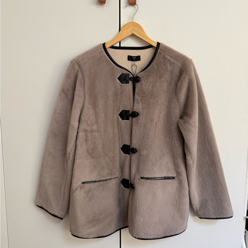 NWT- Tahari Faux Fur Jacket
